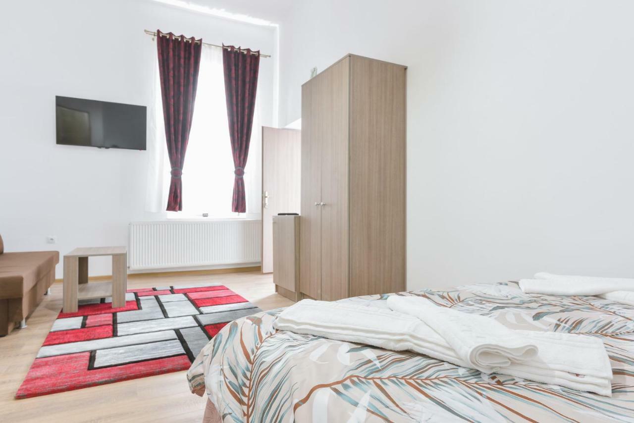 Hotel Casa Vlabisa Centru Kluž Exteriér fotografie
